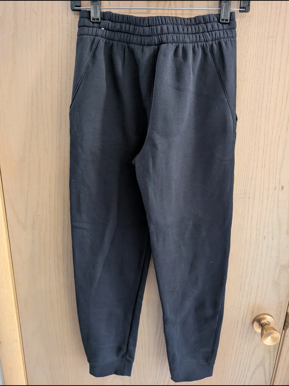 Nike NWOT Boys Large Black Sweatpants with White Swoosh